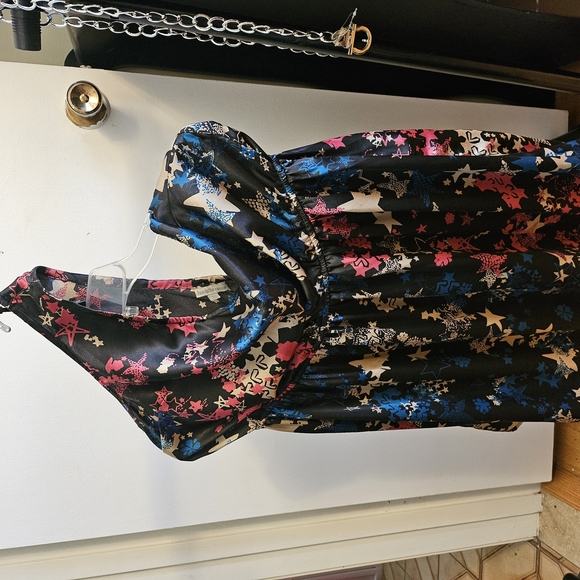 Colorful Star Patterned Dress - Picture 2 of 2